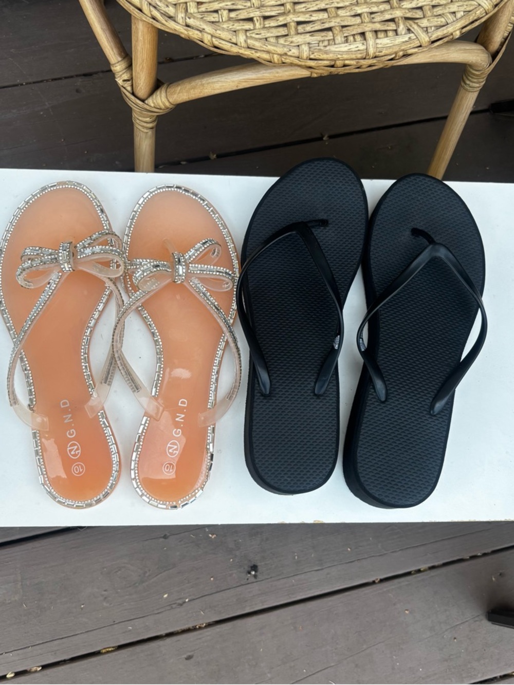 2 Pairs Women’s Sandals Size 10 Rhinestone Bow Slides + Black Flip Flops Bundle